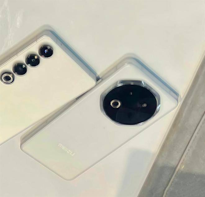 展锐T765处理器+LCD屏+八边形后摄 疑似魅族Note16参数和外观曝光(图3)