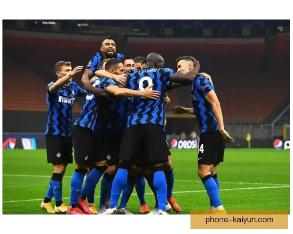 豪门对决引爆赛季焦点新星崛起改写冠军格局球迷热议未来走势深度分析