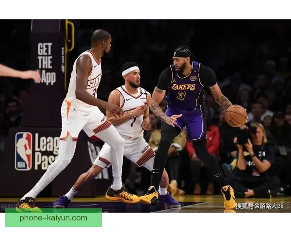 湖人詹姆斯关键表现带队逆转太阳再创赛季新纪录